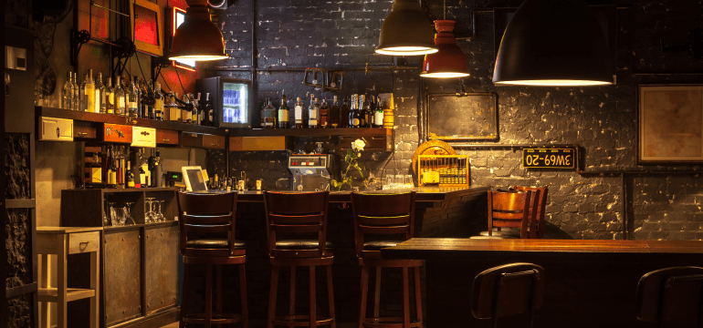 bar-table-setting