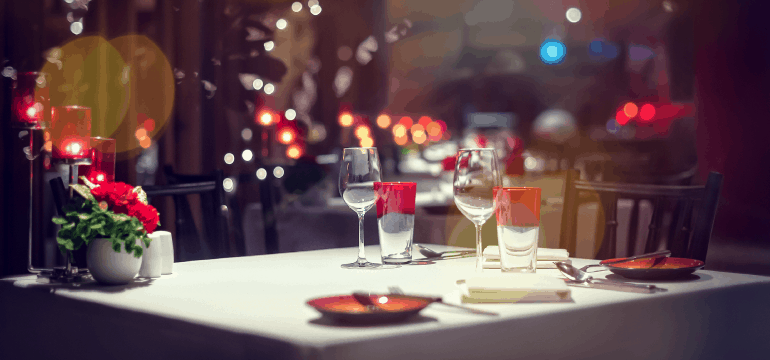 Table Setting 101: The Ultimate Guide to Enhance Your Guest Experience